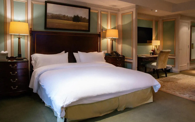 Windsor Arms Hotel