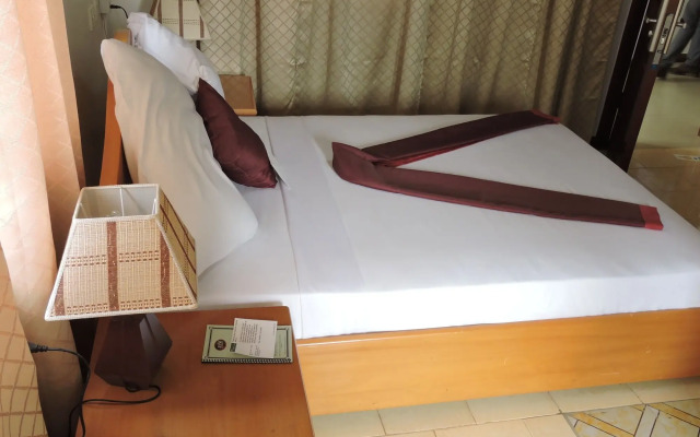 All Seasons Hotel
