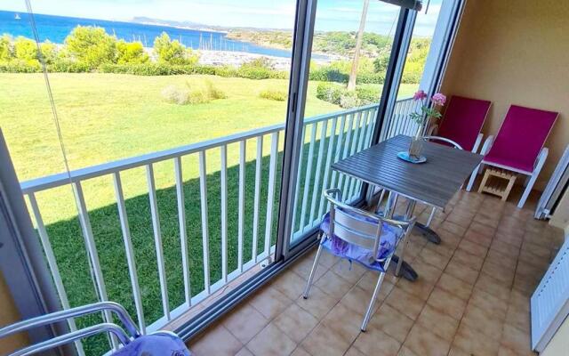 Appartement Six-Fours-les-Plages, 3 pièces, 4 personnes - FR-1-316-252