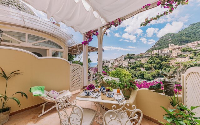 Villa Mary Suites