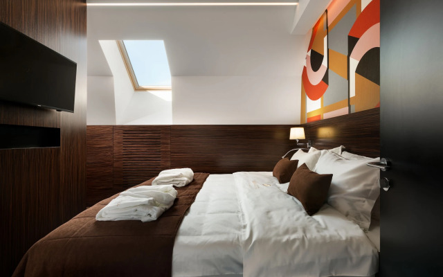Bank Hotel