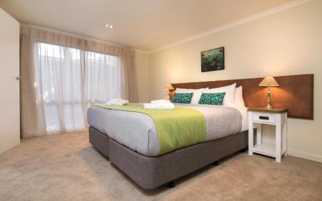 Furneaux Lodge