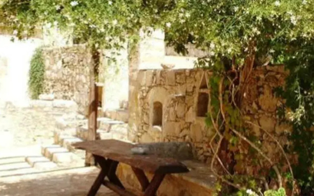 Magdalini House