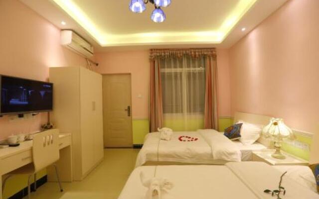 Haijiao Honglou Inn