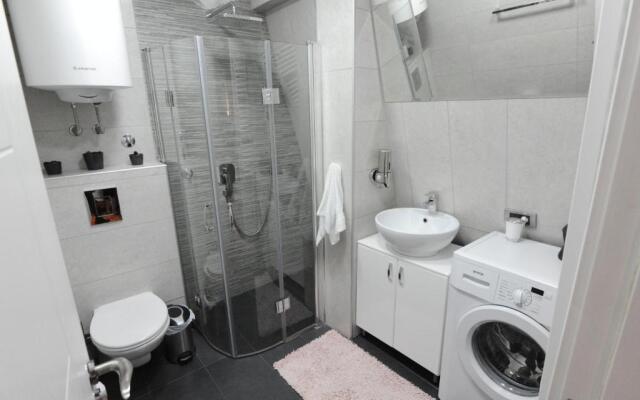 Blue Danube Apartment