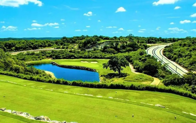 Kaeli's Caribbean Studios