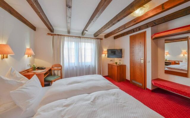 Mayers Waldhorn Hotel