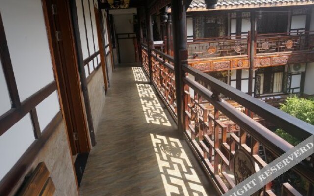 Pangjie Inn