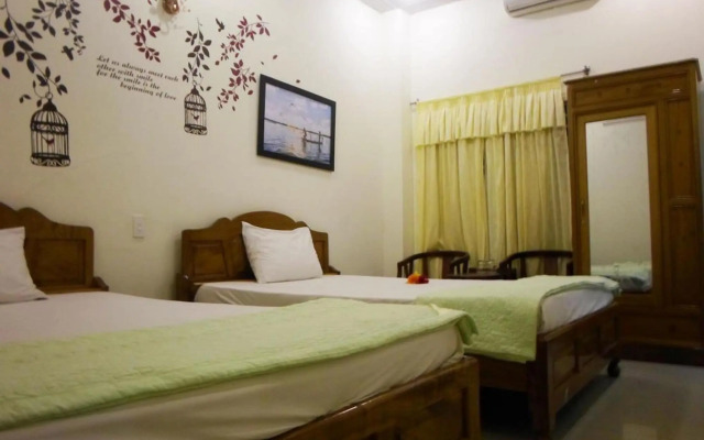 Lucky House Hotel