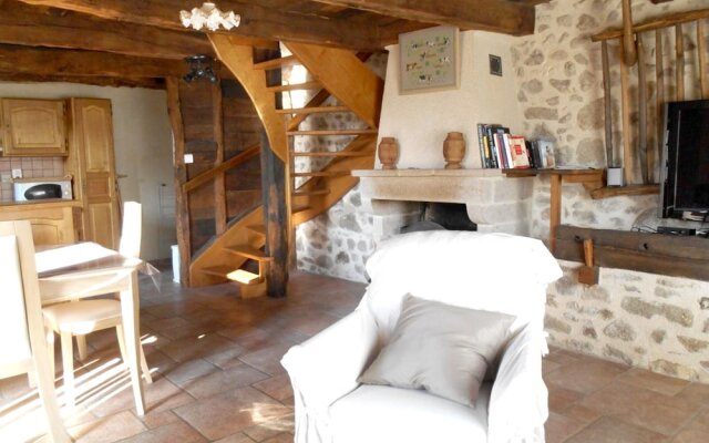 House With 2 Bedrooms in Peyrusse le Roc, With Enclosed Garden