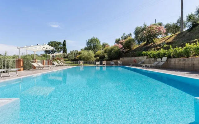 Lavish Holiday Home in Volterra With Pool