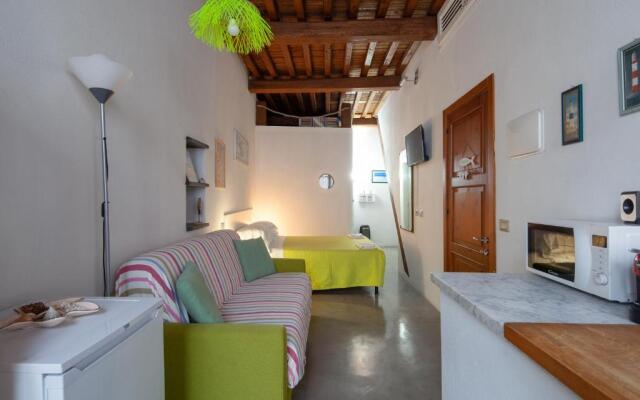 Ludovica Studio - Backpackers House Vernazza (Adults Only)