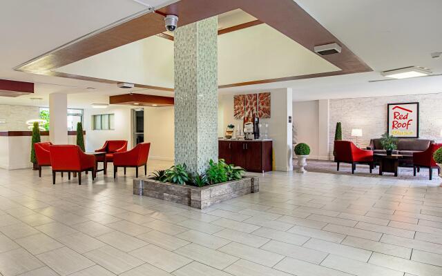 Red Roof Inn PLUS+ Wichita East