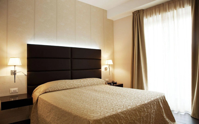 SHotel