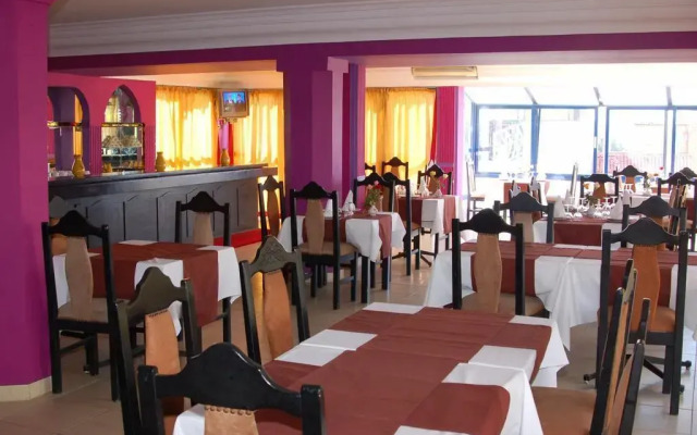 Mabrouk Hotel And Suites