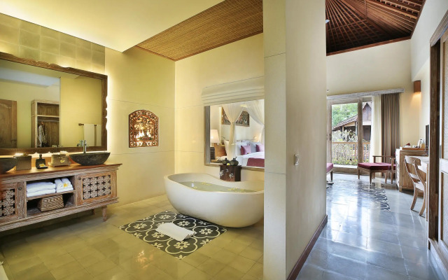 Pramana Watu Kurung Resort