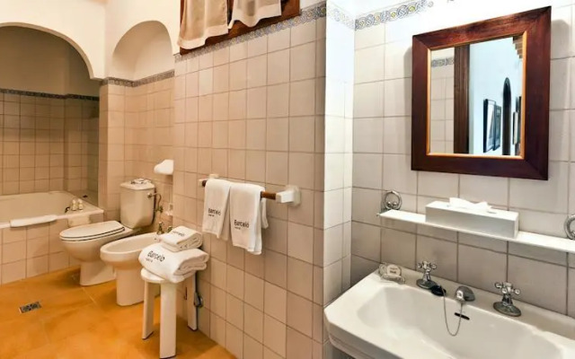 Les Cases Velles De Formentor