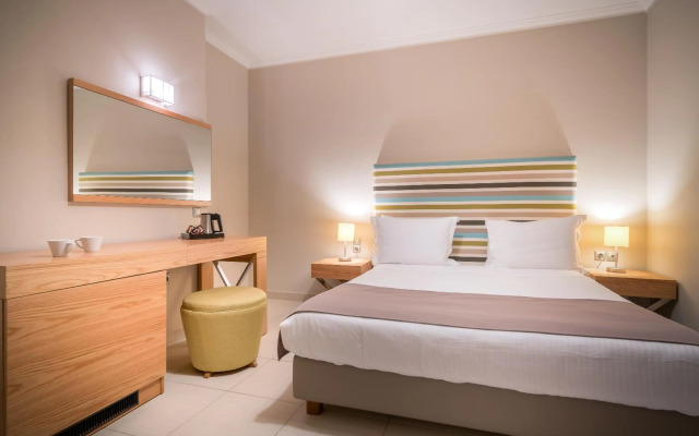 Balcony Hotel - Adults Only