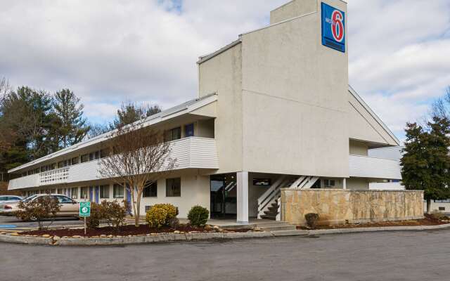 Motel 6 Knoxville, TN - North