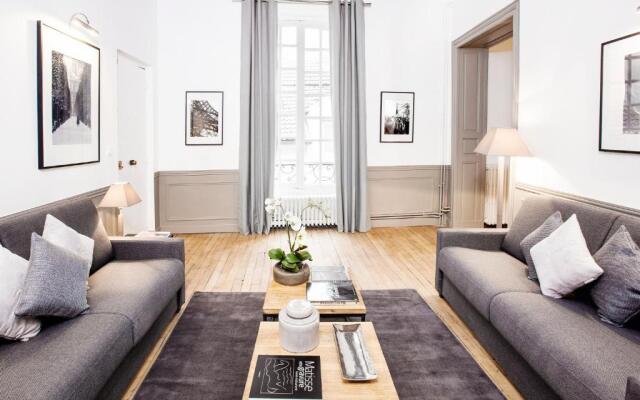 Luxury 2 Bedrooms Le Marais I By Livinparis