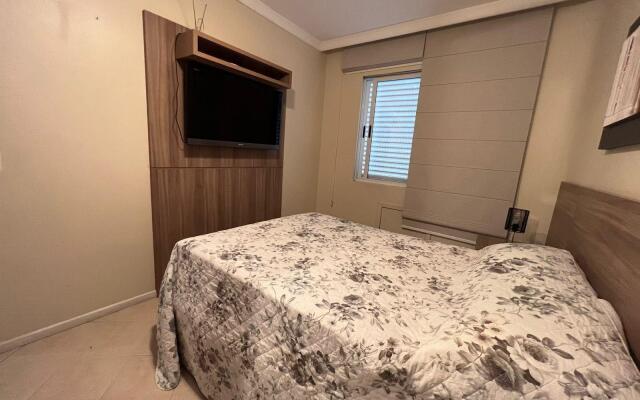 Lindo Apto a 100m da Praia de Jurere Crj101