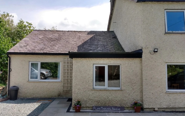 Plas Marchog Annexe