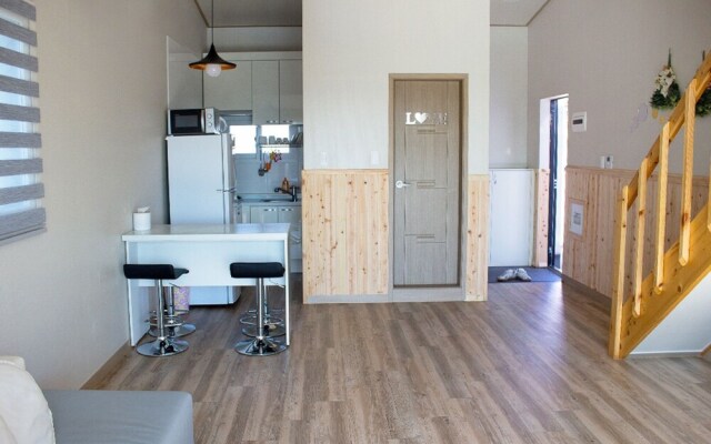 Jeju Sangchune Pension And Guest House