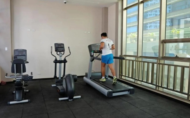 Mandarin Plaza Hotel