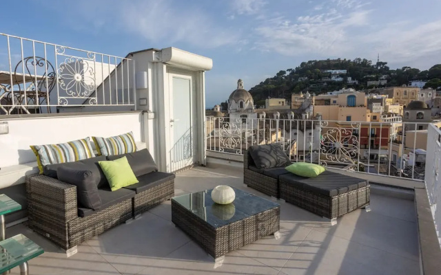 Rooftop Luxury Apartment