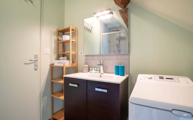 La Maison De La Petite Charriere