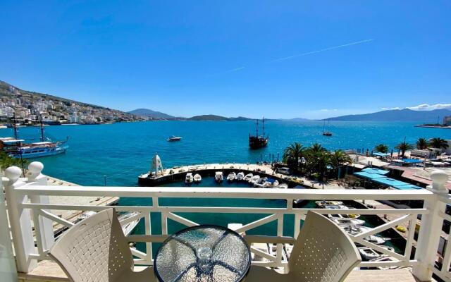 Sun N Blue Hotel