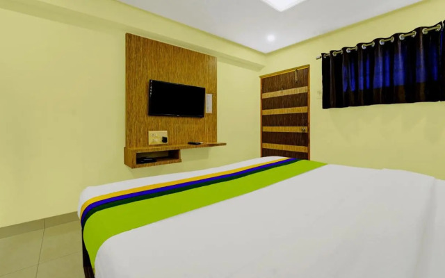Treebo Surya Comforts, 200 Mtrs From Kolhapur Railway Station