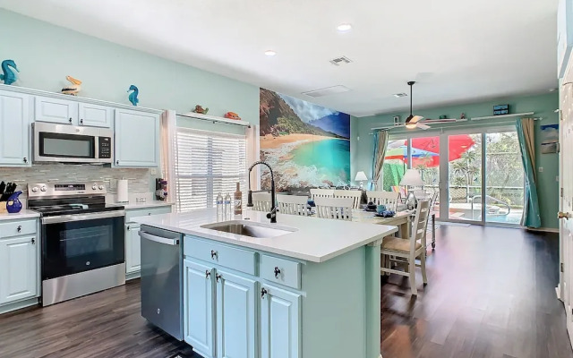 Under The Sea Vacation Pool Spa Home