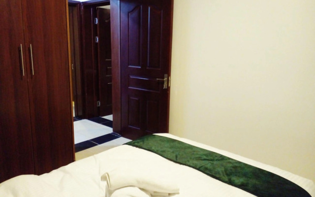 Cozy 2 bedroom Emerald Green at Greatwall Gardens