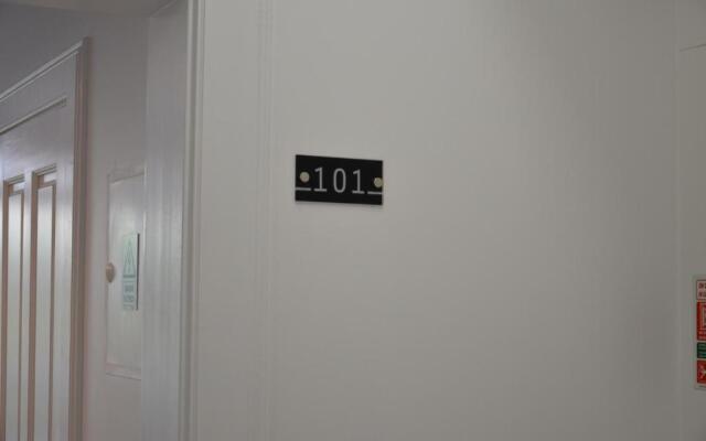 Edificio Charles 101