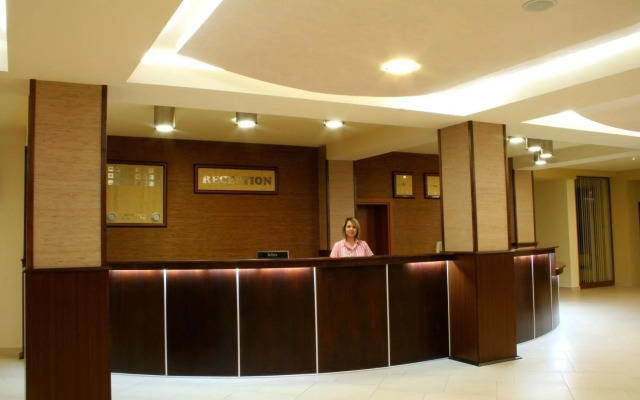 Hotel Iskar & Aquapark - Premium All Inclusive