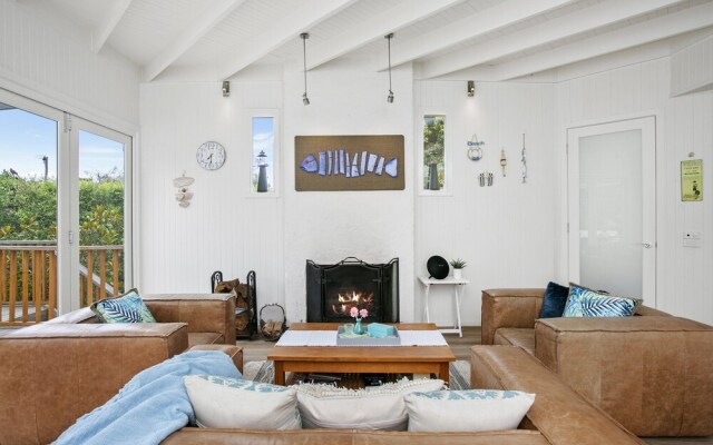 Peaceful Beach House in Portsea