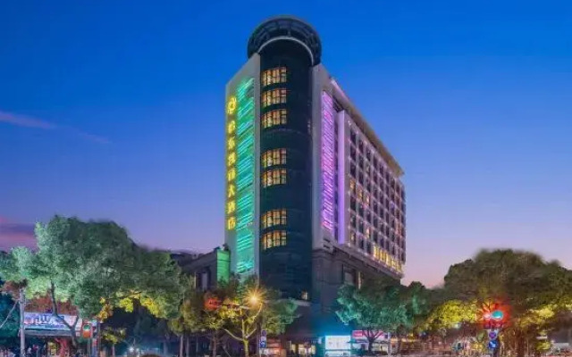 East Joy Kelly Hotel