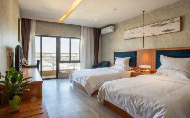 Starway Hotel (Kunming Xinguangfeng)