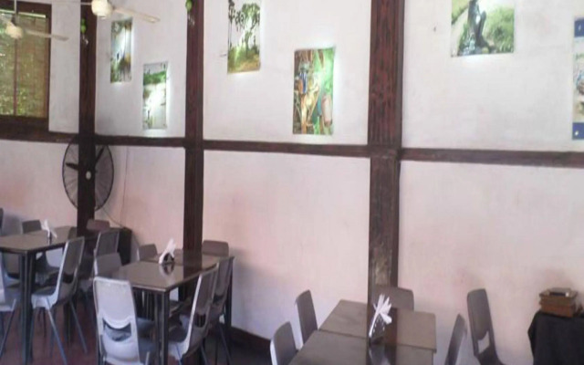 Cosy Hotel & Restaurant