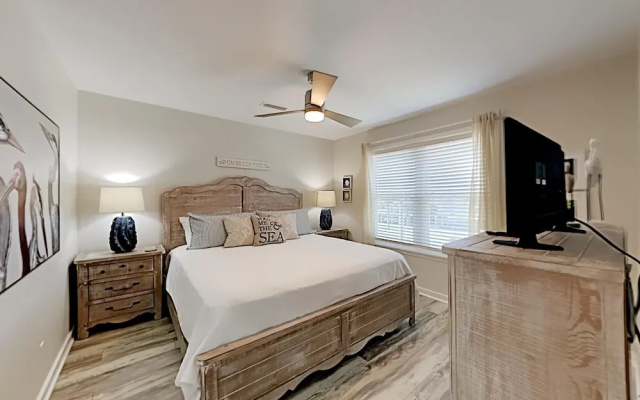 So Shell Distancing by Southern Vacation Rentals
