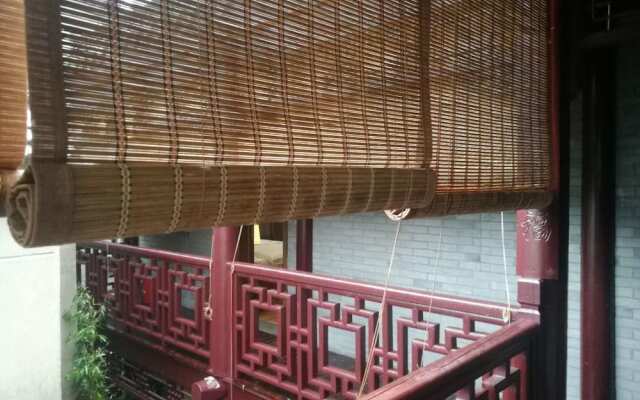 Yangzhou Manzhu Inn