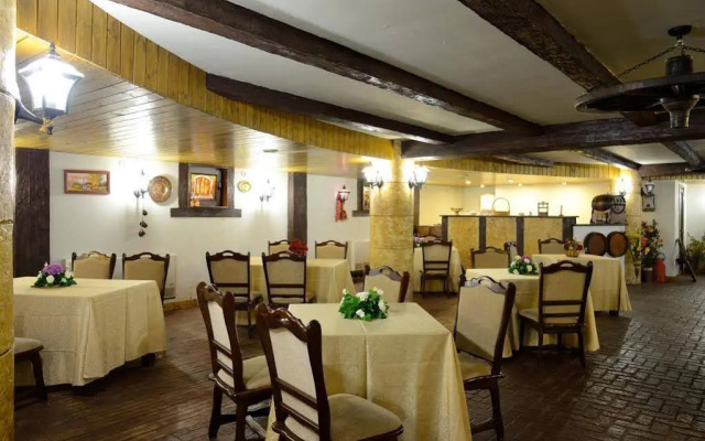 Hotel & Restaurant Trio