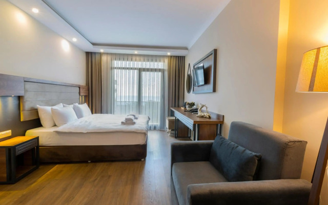 Misal Room