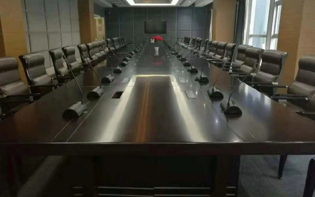 Taiyuan H Crystal Hotel (Jinyang Street Subway Station Branch)