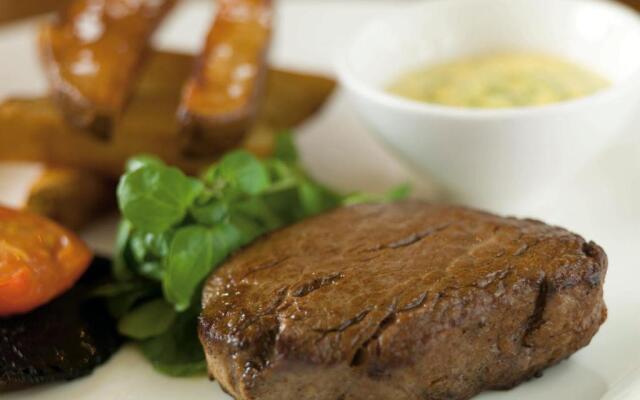 Macdonald Berystede Hotel