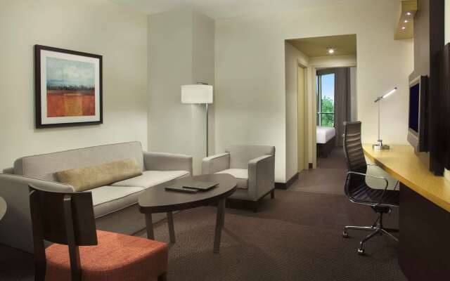 Hilton Toronto/Markham Suites Conference Centre & Spa