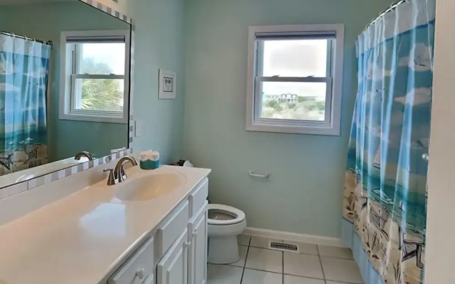 Twin Palms by Topsail Realty
