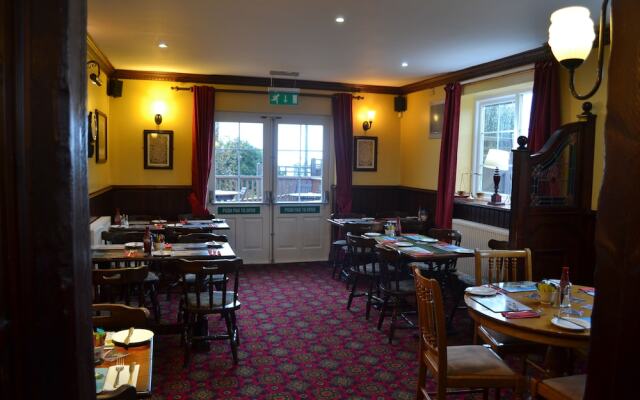 Breeze Hill Hotel