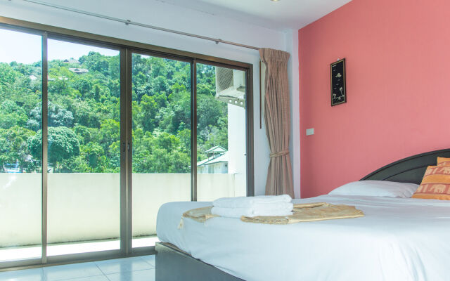 Patong Bay Guesthouse